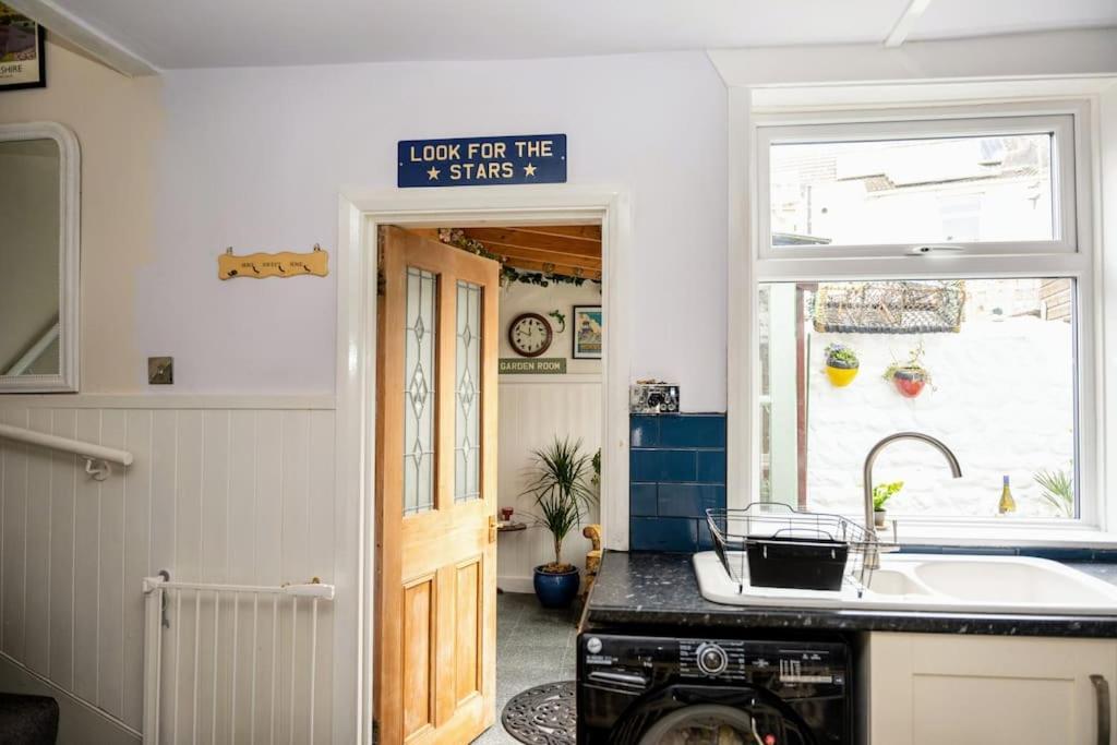 Spacious Charming Cottage Near Lake And Sea Hornsea Eksteriør bilde